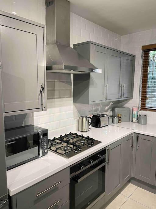 Close To Belfast City Centre.Modern Opened Planned מראה חיצוני תמונה